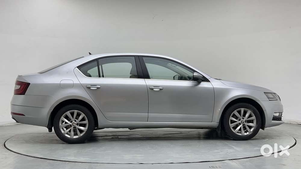Skoda Octavia 2.0 L K Tsi At, 2018, Petrol