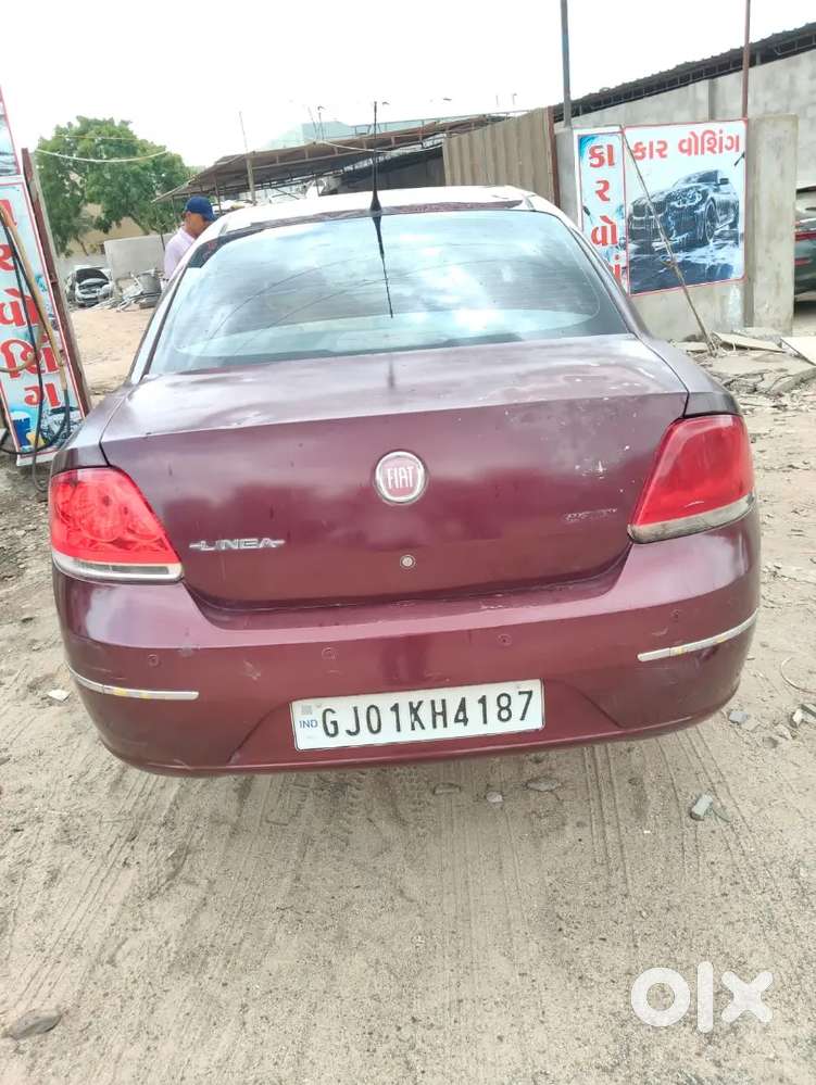 Fiat Linea Emotion 125s 2011 Petrol Automatic