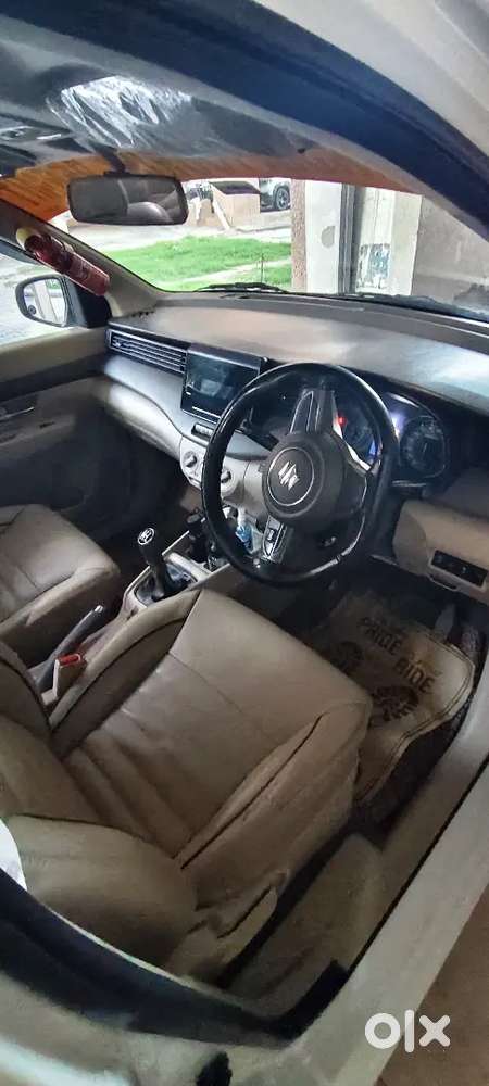 Maruti Suzuki Ertiga Vxi 2022