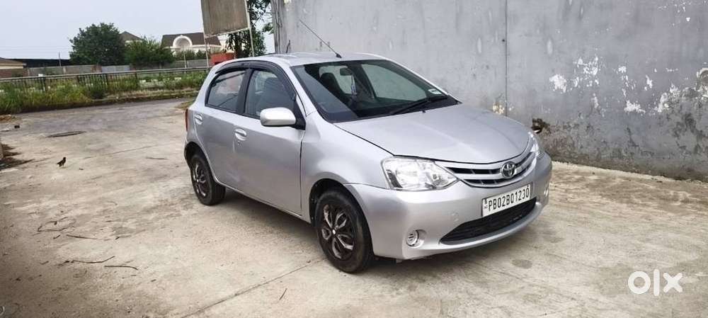 Toyota Etios Liva G Xclusive Edition, 2011, Petrol