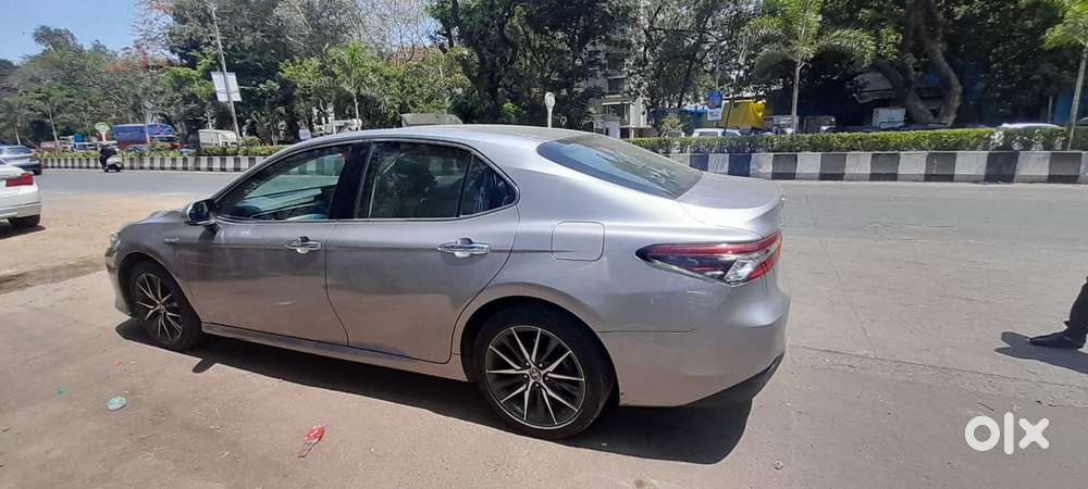 Toyota Camry 2.5 Hybrid, 2023, Cng & Hybrids