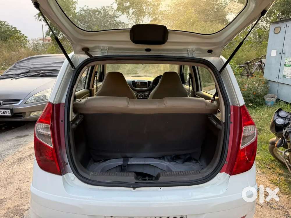 Hyundai I10 2013 Petrol 65000 Km Driven