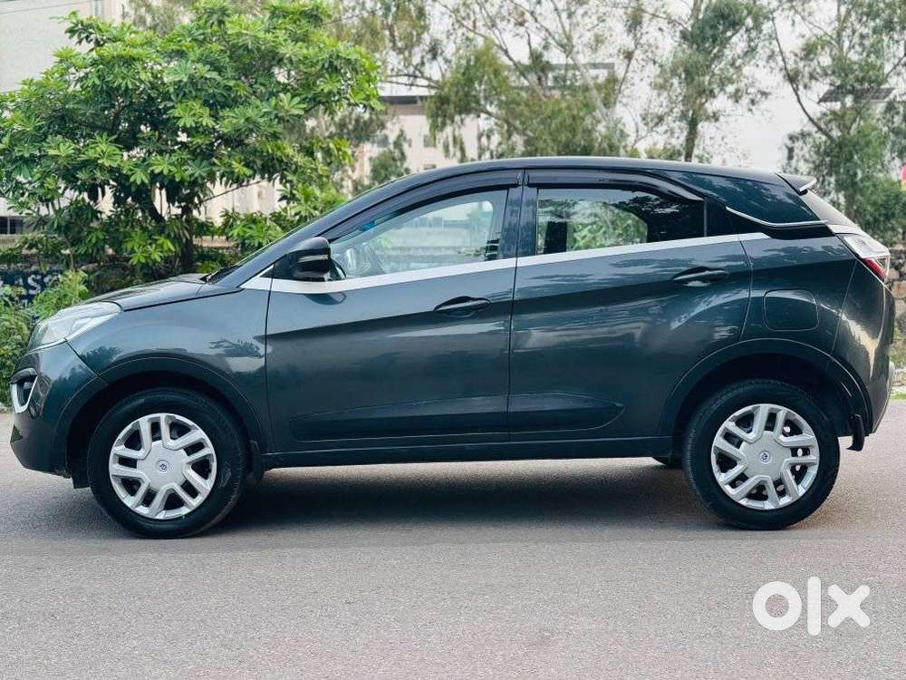 Tata Nexon, 2019, Petrol