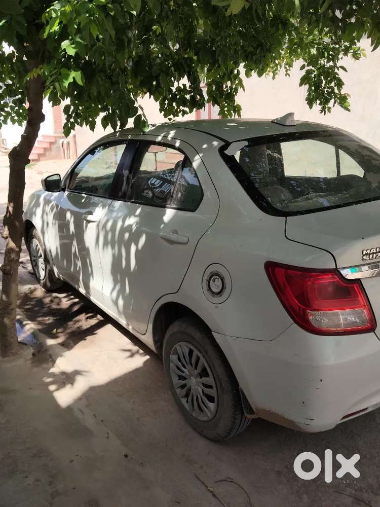 Maruti Suzuki Dzire 2018 Petrol 42000 Km Driven