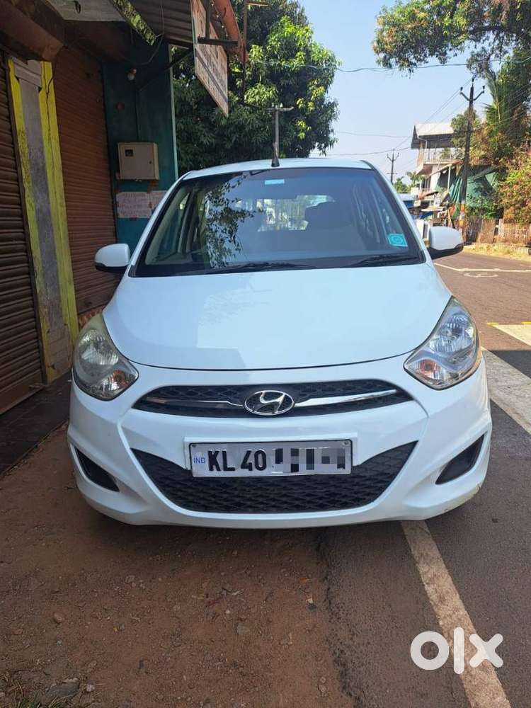 Hyundai I10 Sportz At, 2012, Petrol