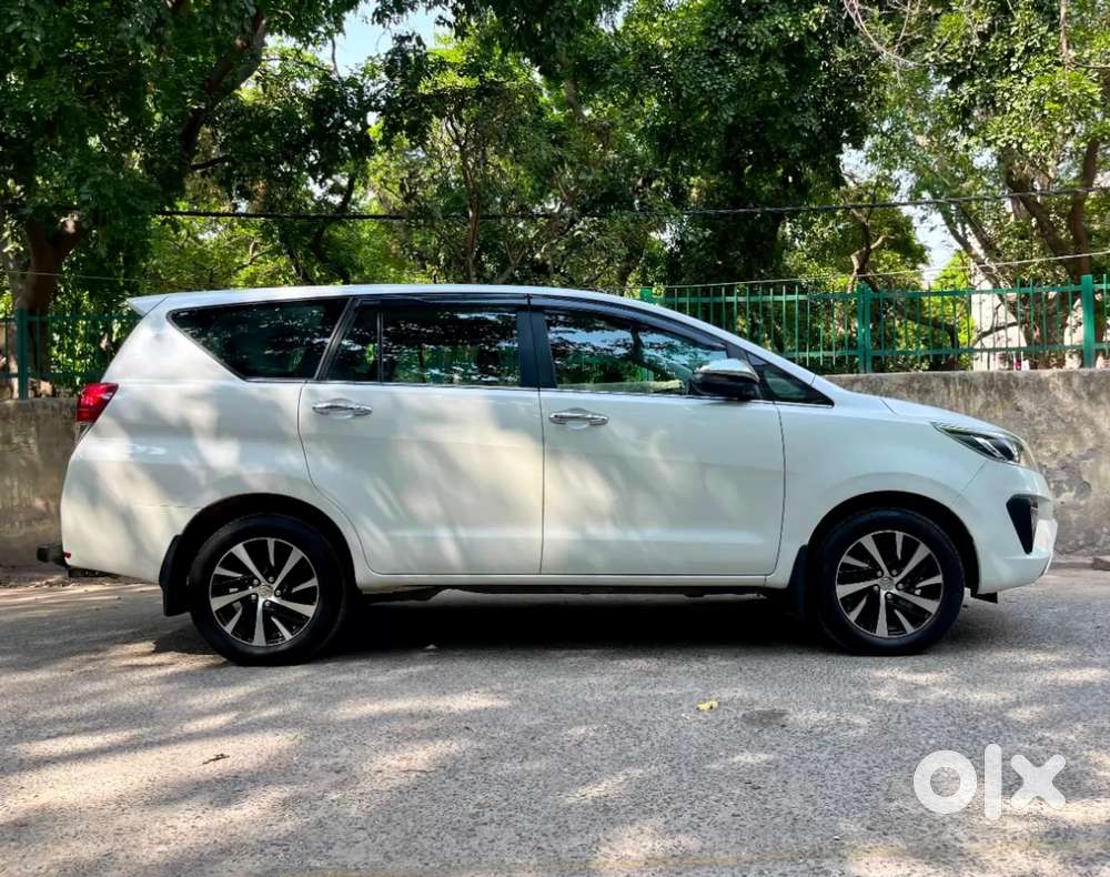 Toyota Innova Crysta [2020-ongoing] 2.4 Zx At 7 Str, 2022, Diesel