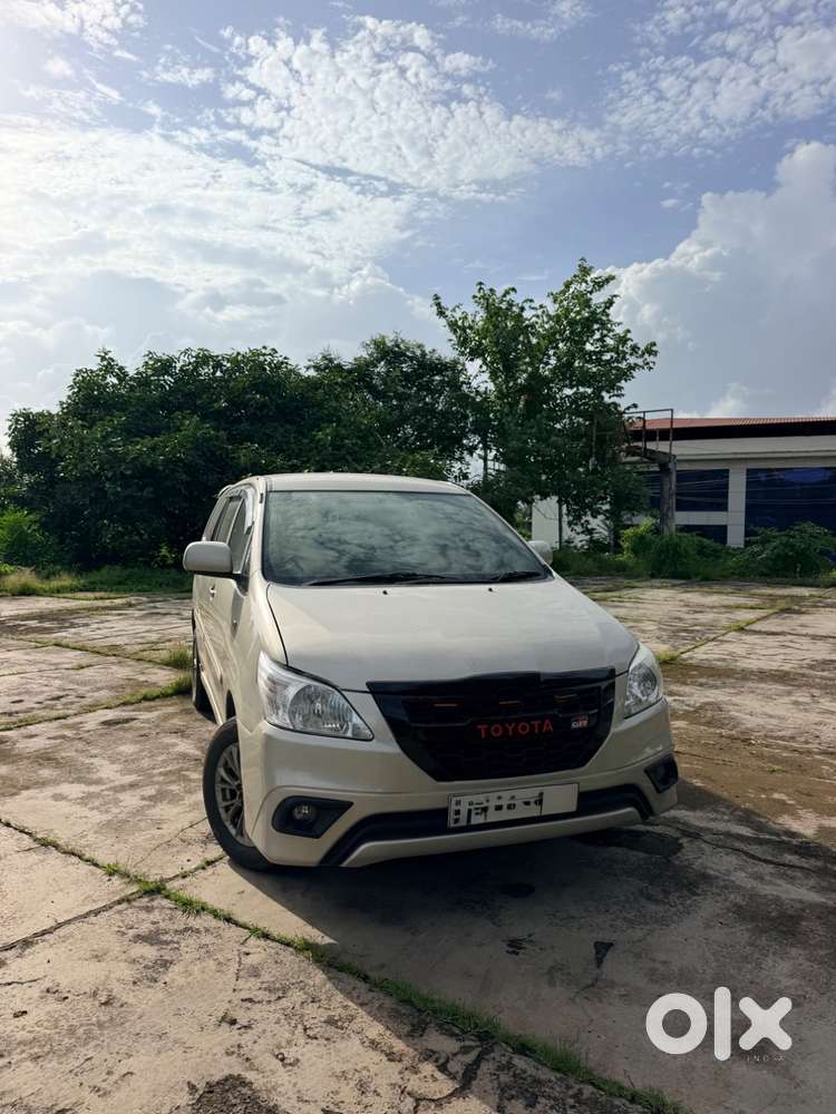 Toyota Innova 2.5 2012