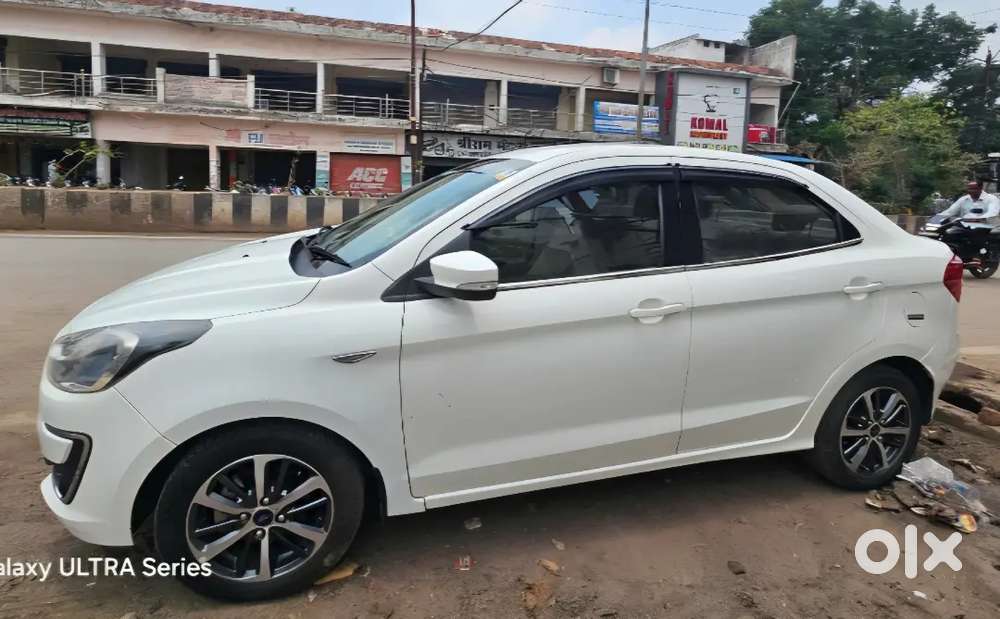 Ford Aspire Titatinium Blu 2021