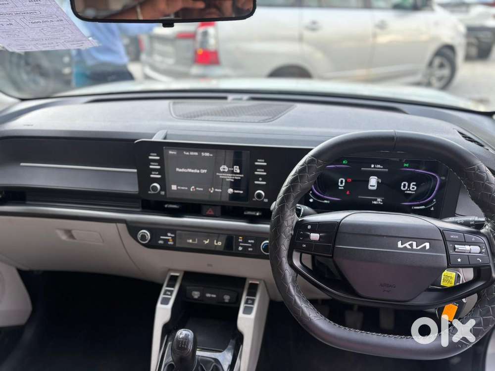 Kia Carens Clavis G 1.5 6mt, 2025, Petrol