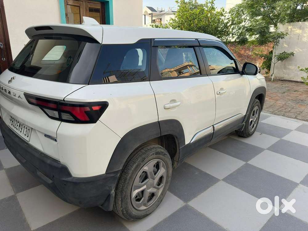Maruti Suzuki Brezza 2023 Petrol Well Maintained