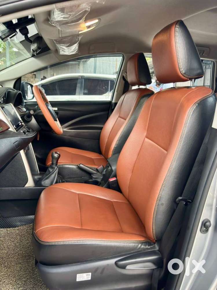 Toyota Innova Crysta [2020-ongoing] 2.4 Gx 8 Str, 2024, Diesel