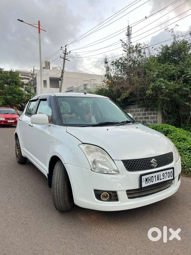 Maruti Suzuki Swift Lxi Bsiii, 2010, Petrol
