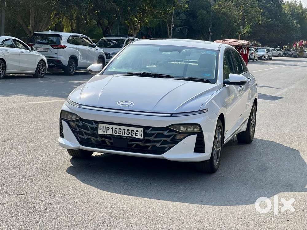 Hyundai Verna Sx(o) Petrol At, 2023, Petrol