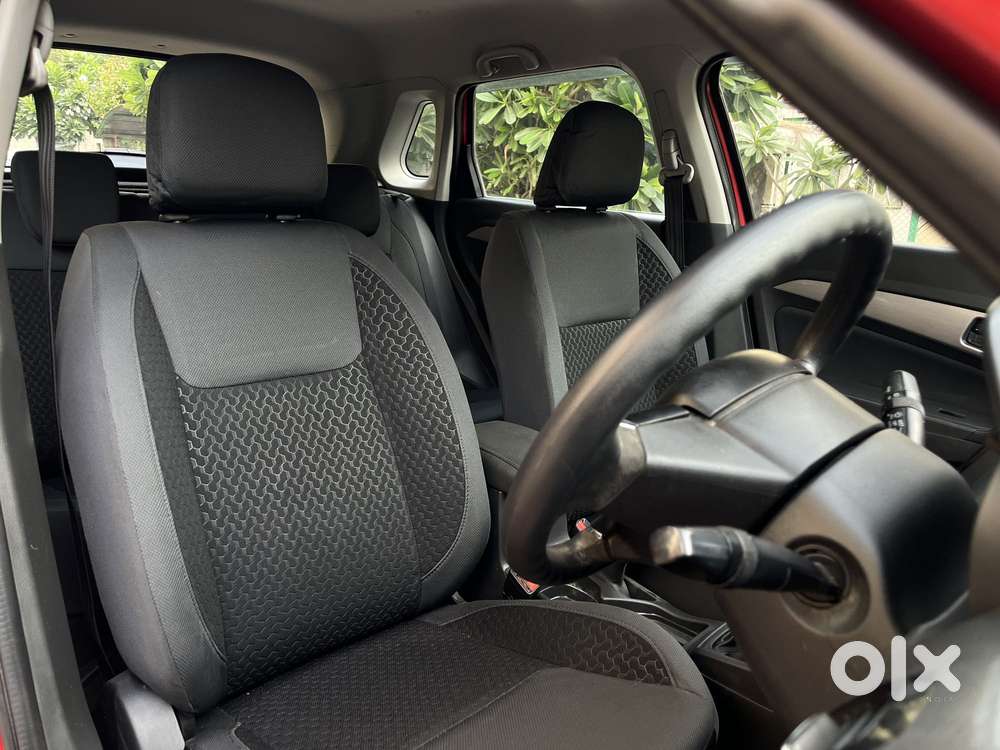 Maruti Suzuki Brezza Zdi+ Dual Tone, 2017, Diesel
