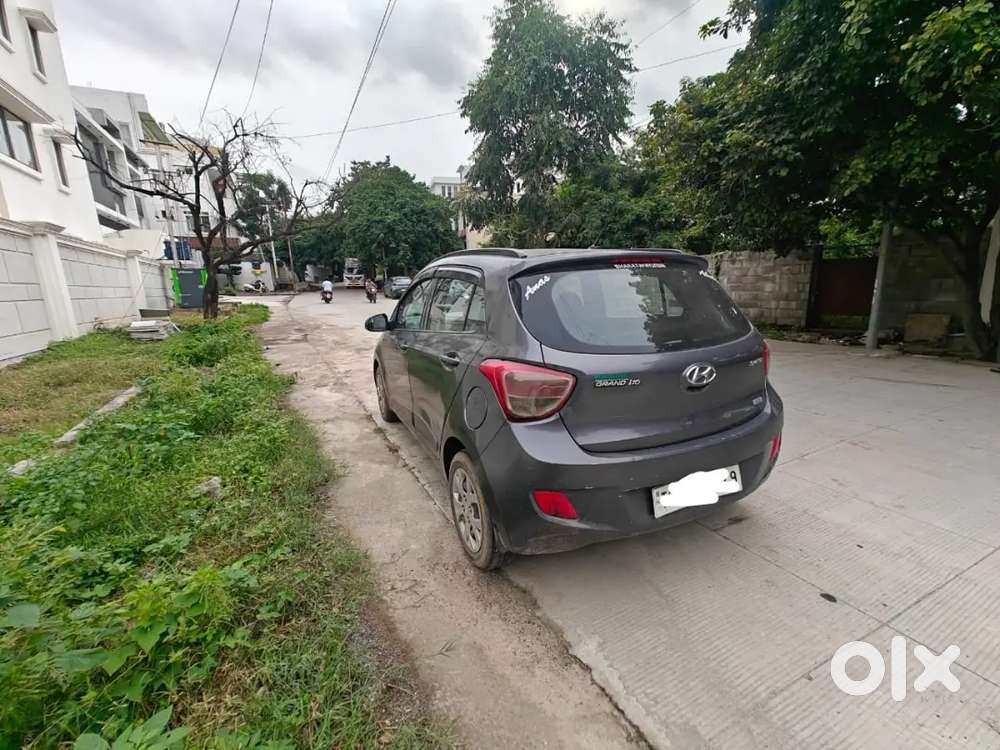 Hyundai Grand I10 2016 Petrol 82000 Km Driven