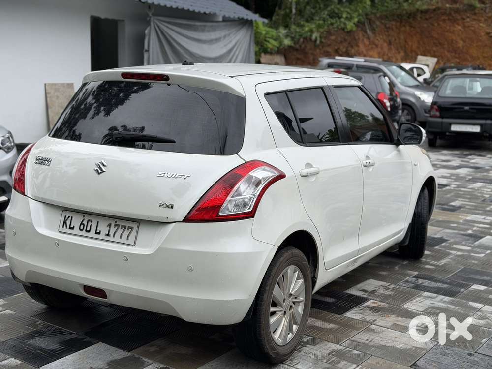 Maruti Suzuki Swift Vvt Zxi Plus, 2016, Petrol