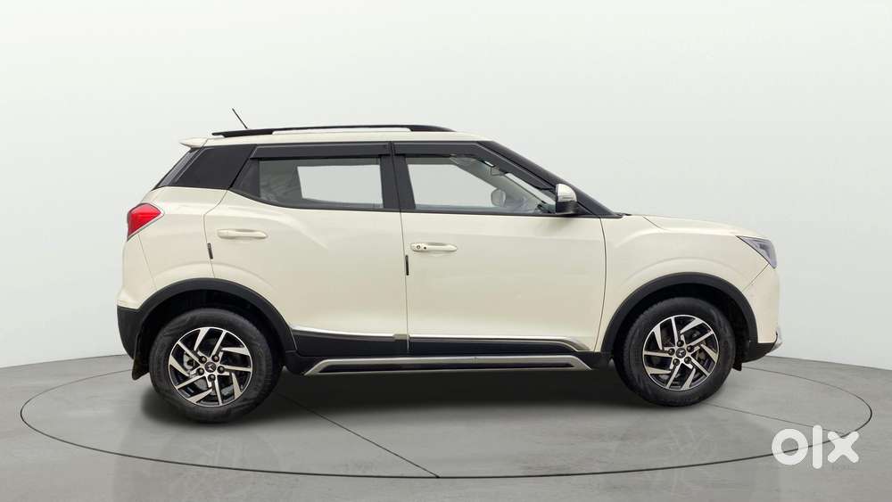 Mahindra Xuv300 W8 Option, 2023, Petrol