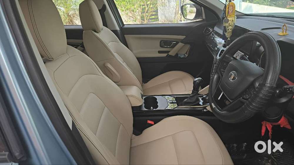 Tata Safari Adventure Pesona Top Edition