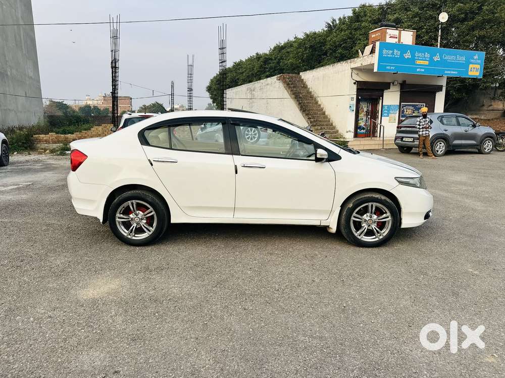Honda City V Mt Sunroof, 2012, Petrol