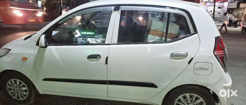 Hyundai I10 2015 Petrol Manual 70000 Km Driven