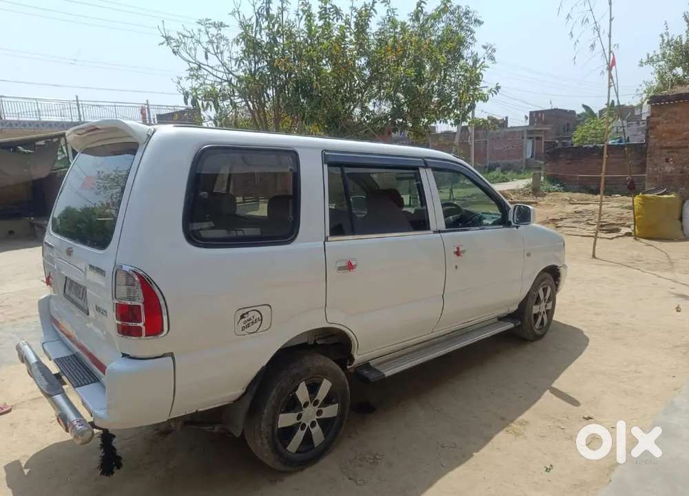 Chevrolet Tavera Neo 2016