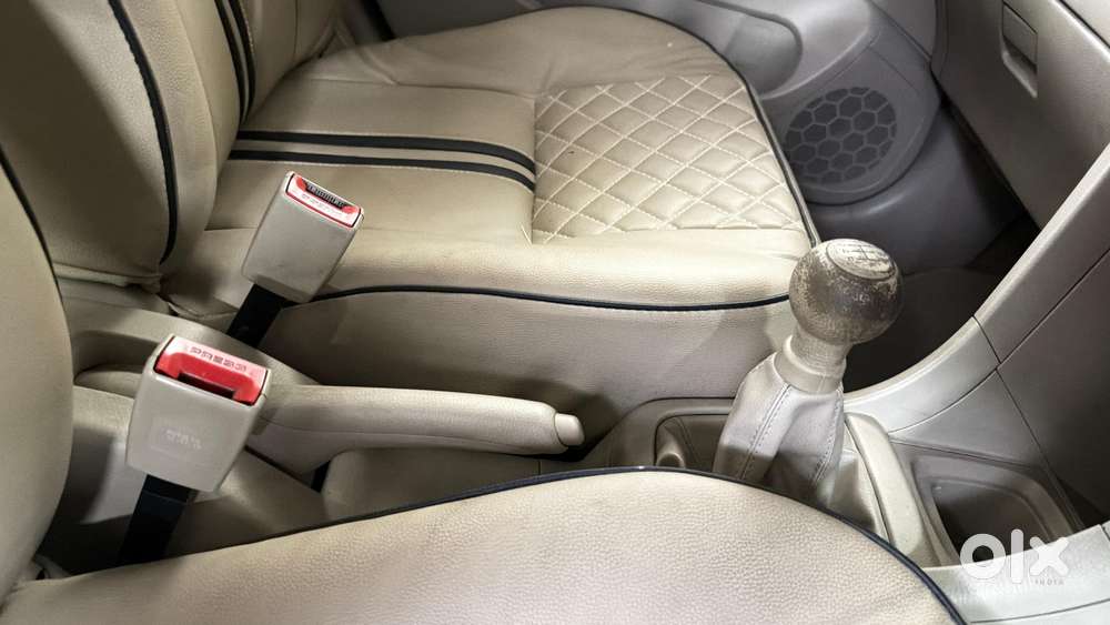 Maruti Suzuki Swift Dzire 1.2 Lxi (o), 2015, Petrol