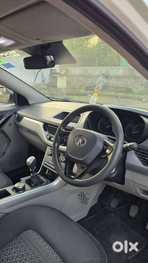 Tata Nexon 1.2 Revotron Xm, 2017, Petrol