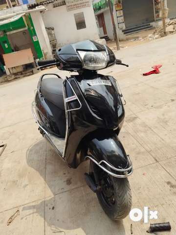 Olx cheap activa 2015