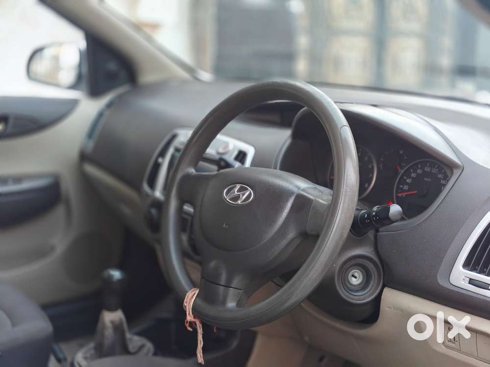 Hyundai I20 Magna 1.2 Vtvt, 2011, Petrol