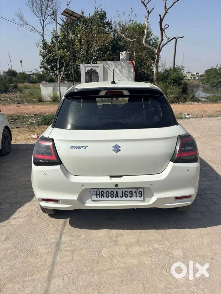 Maruti Suzuki Swift Lxi Optional-o, 2025, Petrol