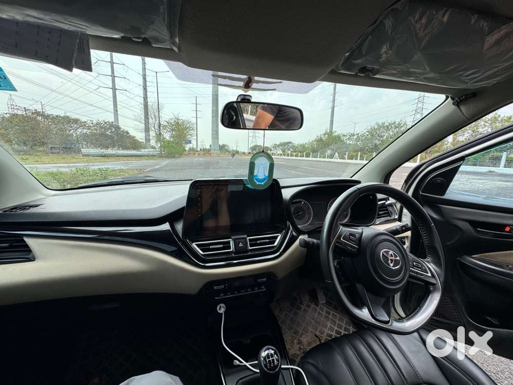 Toyota Glanza Cng & Hybrids Well Maintained