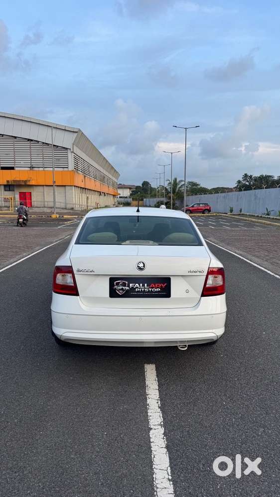 Skoda Rapid Diesel 2016