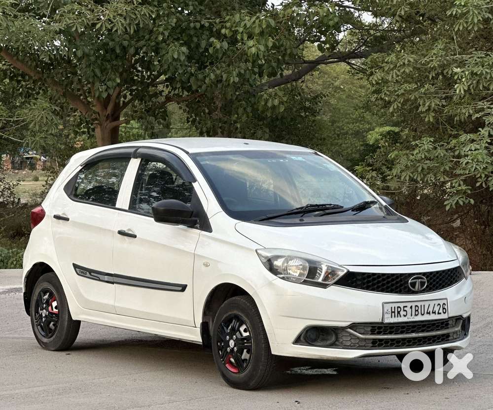 Tata Tiago 1.2 Revotron Xt (o), 2018, Petrol