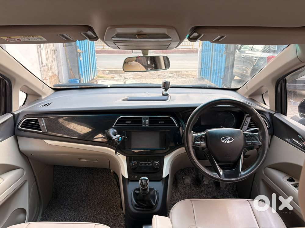 Mahindra Marazzo M8, 2019, Diesel