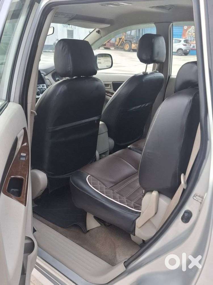 Toyota Innova 2.5 G (diesel) 8 Seater, 2013, Diesel