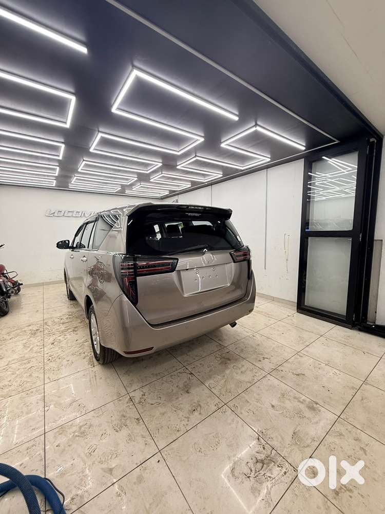 Toyota Innova Crysta 2017