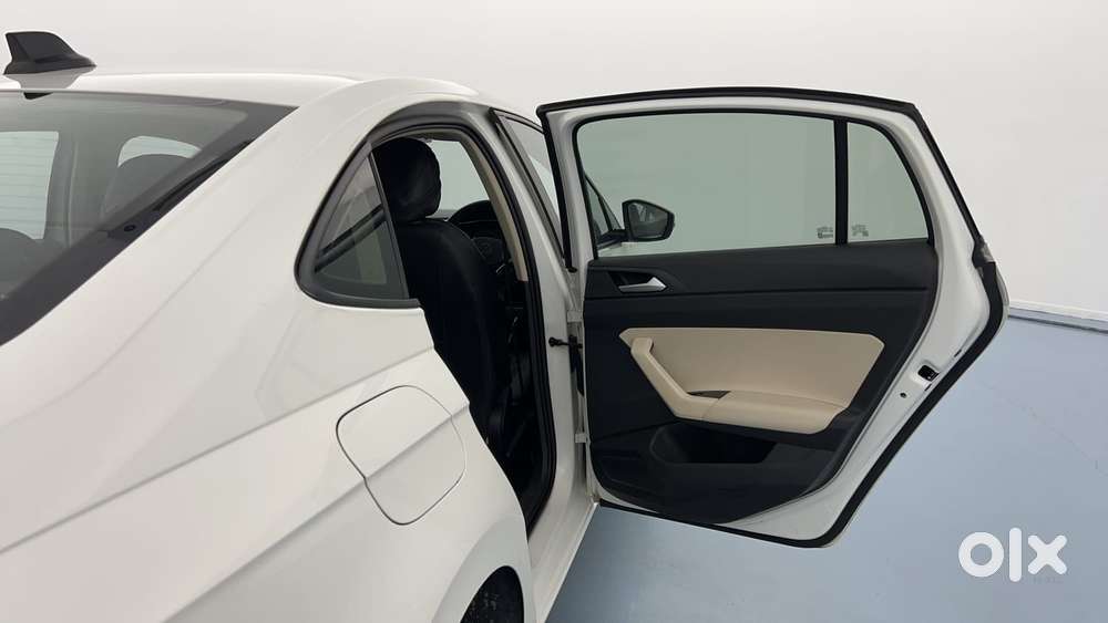 Volkswagen Virtus Highline Plus 1.0 Tsi At, 2022, Petrol