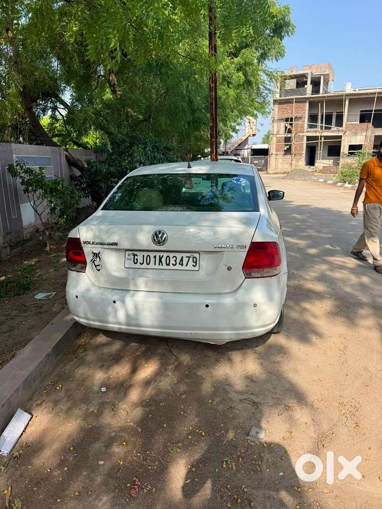 Volkswegan Vento Diesel 2013 ! 1th Owner ! 60,000 Km Excellent Condeti