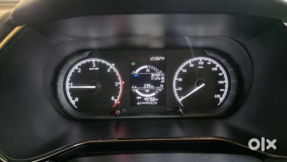 Tata Safari Dark Edition