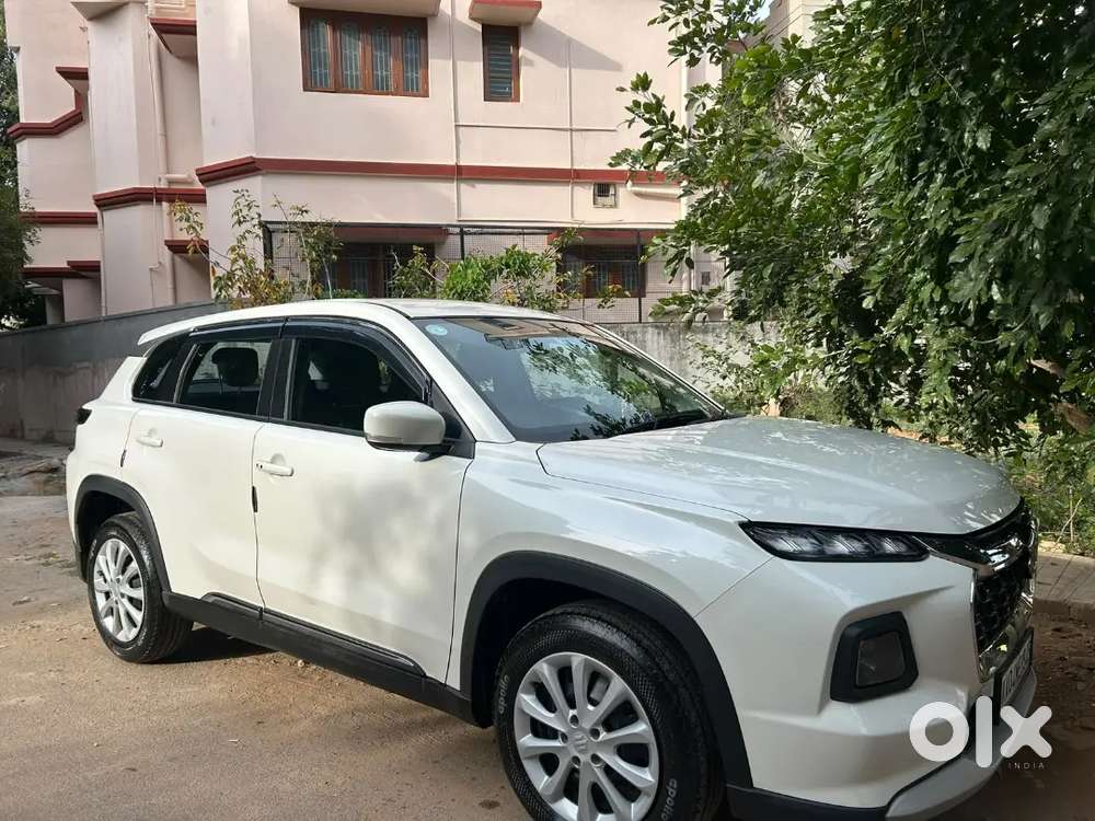 Maruti Suzuki Grand Vitara 2024 Petrol Well Maintained