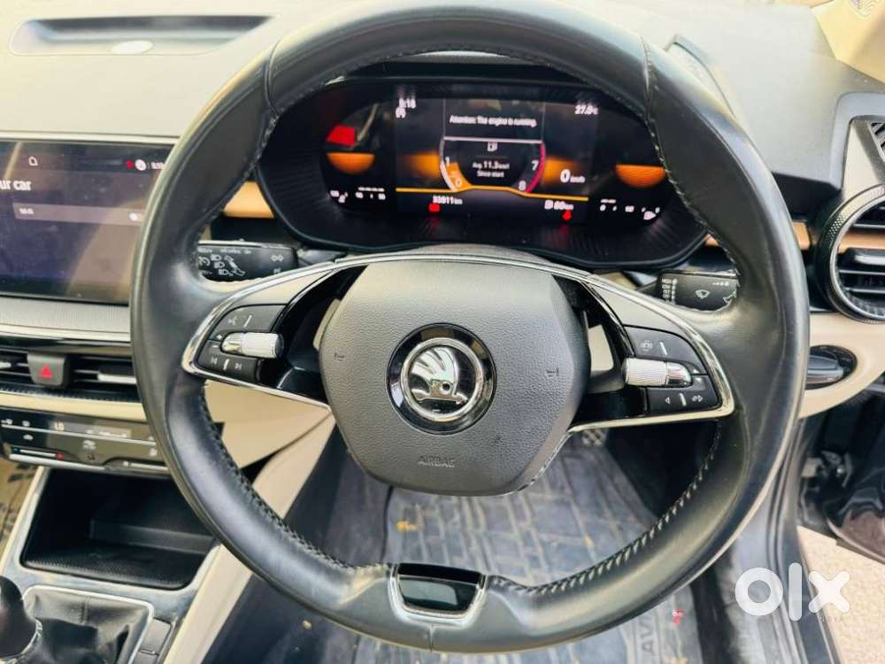 Skoda Slavia Style 1.5l Tsi Mt, 2022, Petrol