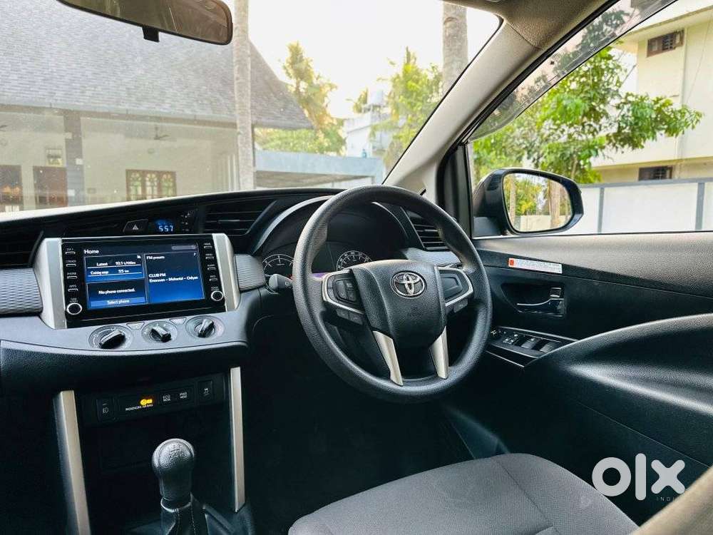 Toyota Innova Crysta 2.4 G Mt 8s, 2024, Diesel