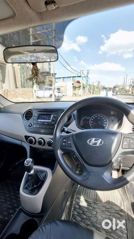 Hyundai Grand I10 2015 Petrol 75000 Km Driven