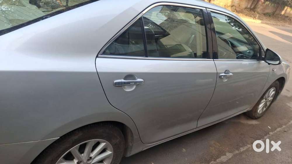Toyota Camry Dec 2013 Petrol