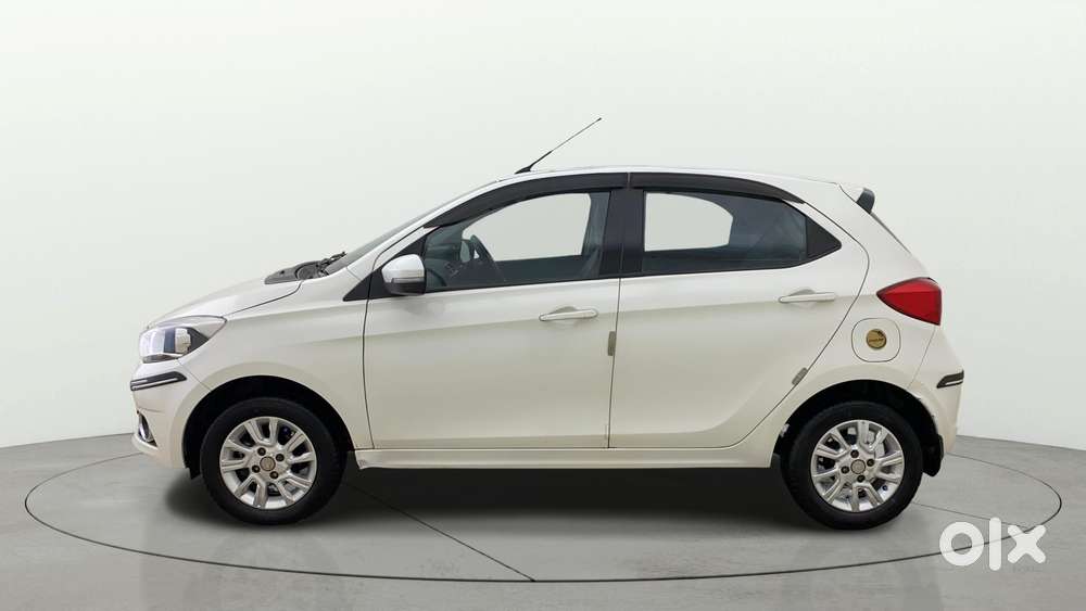 Tata Tiago 1.2 Revotron Xza, 2018, Petrol