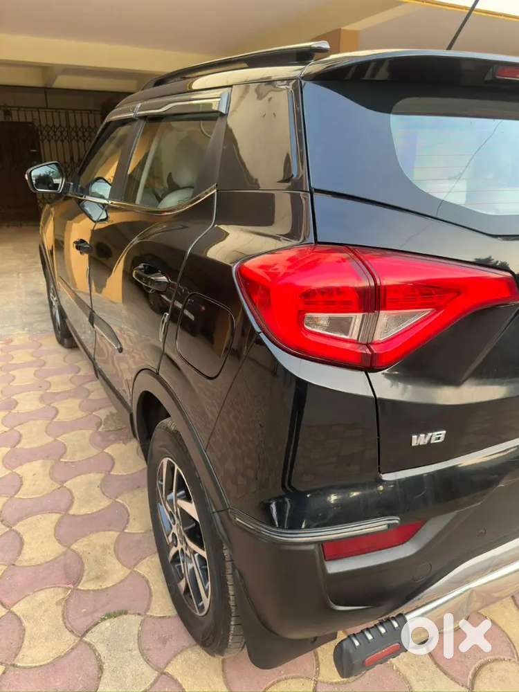 Mahindra Xuv300 W8(o) Diesel - Nov 2023  Excellent Condition