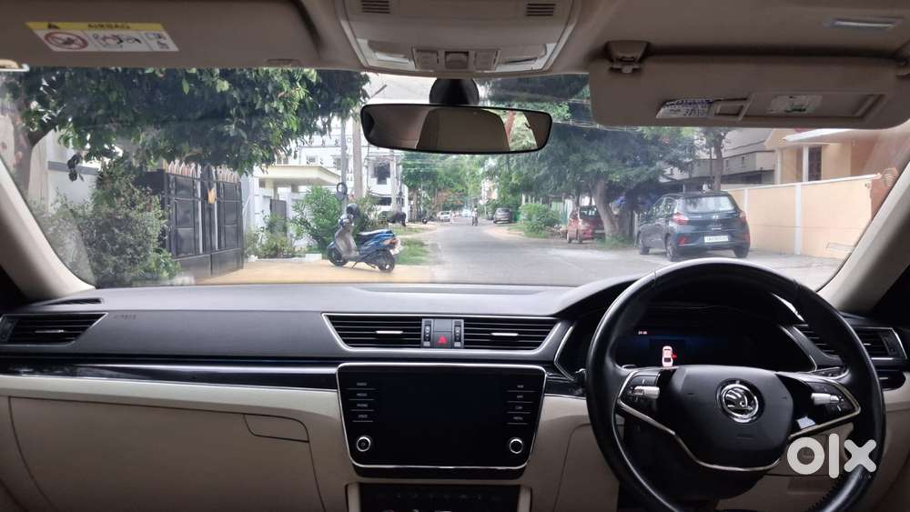 Skoda Superb 2.0 L&k Tsi At, 2022, Petrol