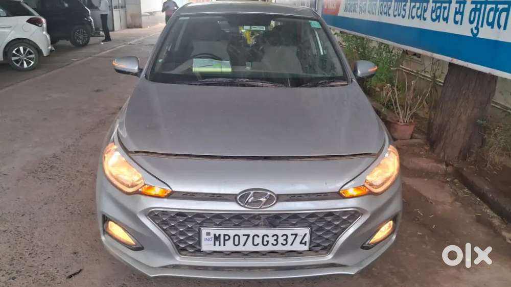 Hyundai I20 Sportz 2019 Petrol  40,000 Km  Single Owner