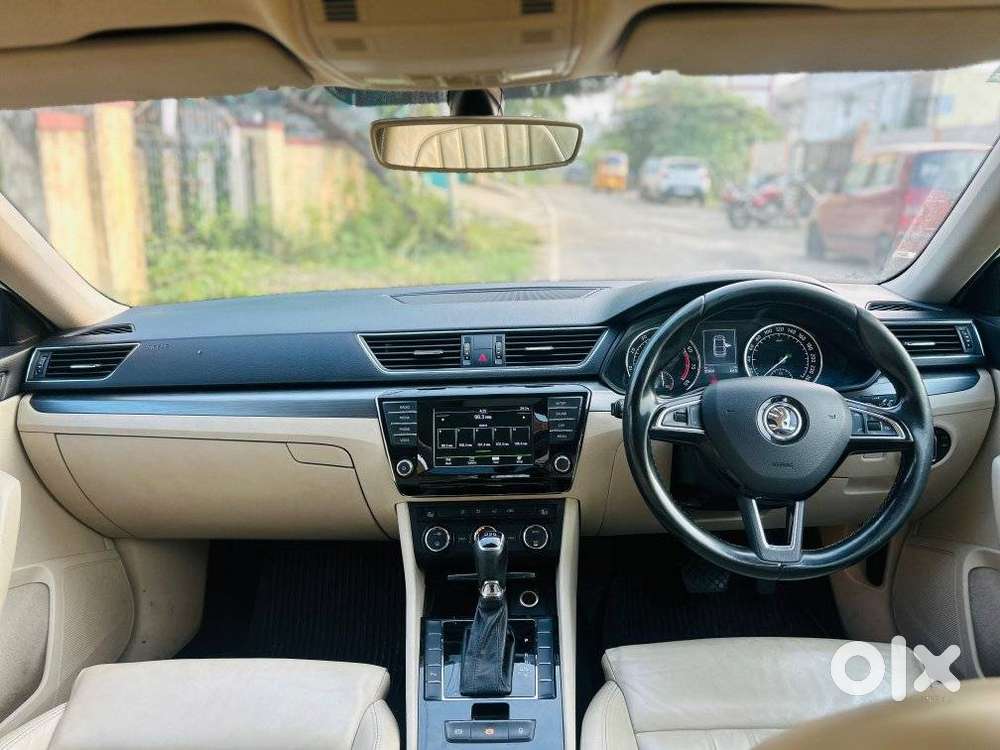 Skoda Superb Style 1.8, 2016, Petrol