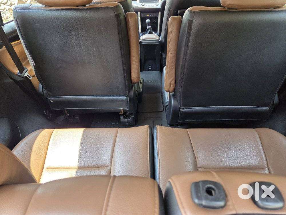 Toyota Innova Crysta 2.4 V, 2017, Diesel